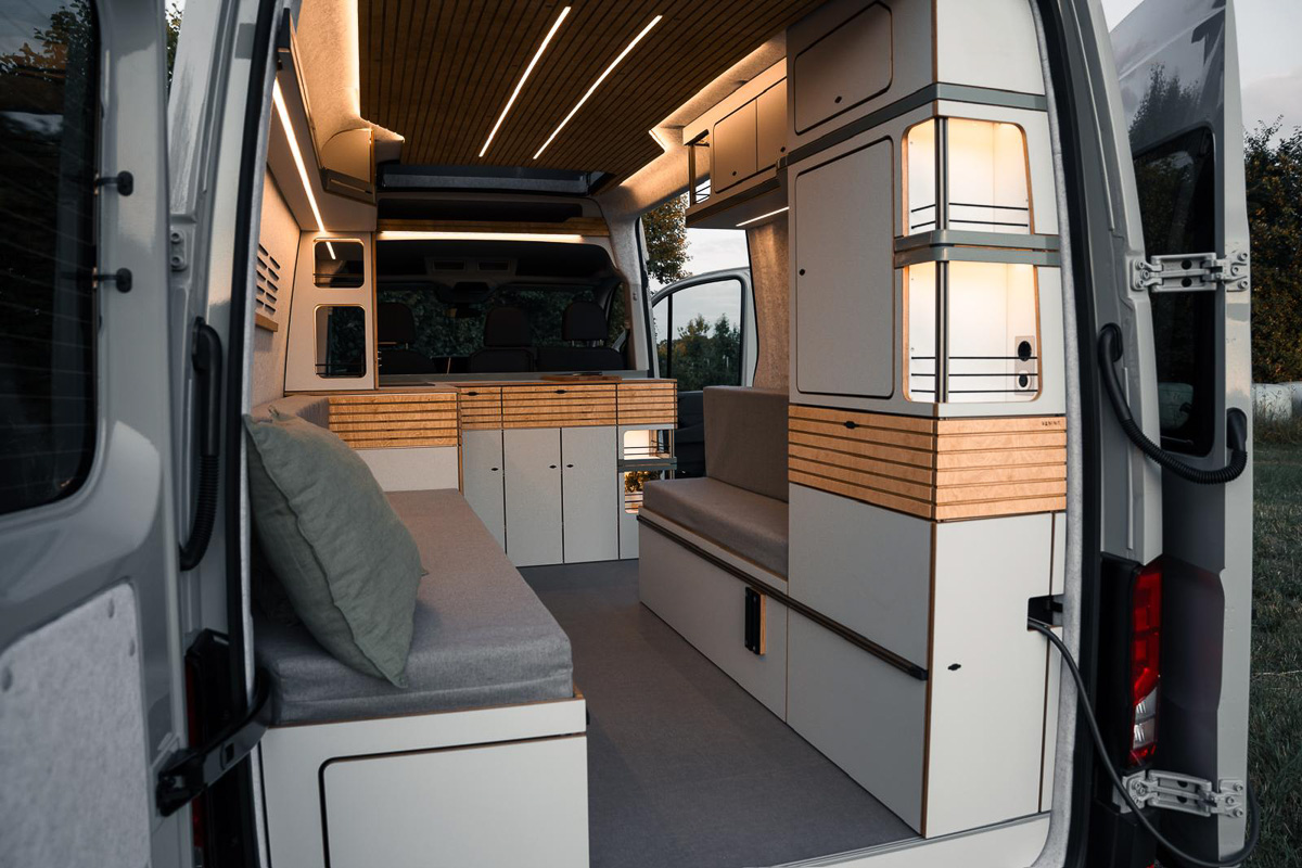 VANING Camper Van Konzept Crafter 2P Reisemobil Wohnmobil Holz Bett Schrank Küche SCA Camper Vaning T6 Umbau